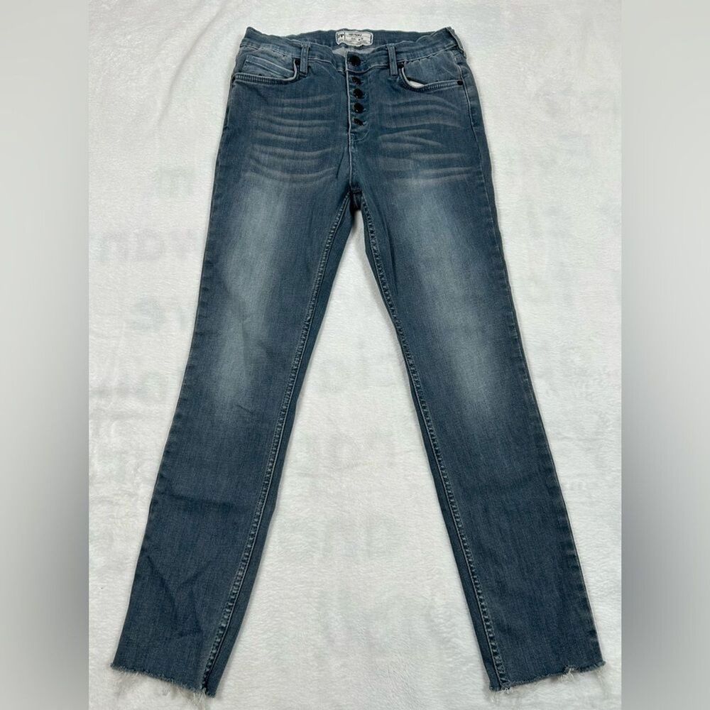 Free People Skinny Jeans Women’s Size 30 Stretch Button Fly Blue Grey Raw Hem